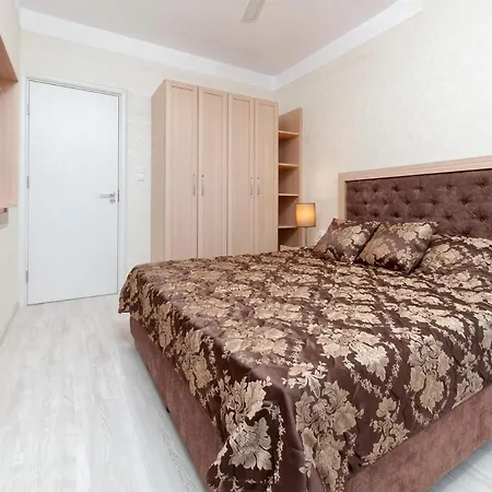 Harmony - Monte Carlo 4*