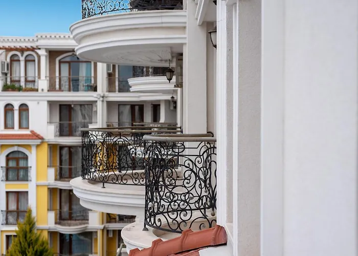 Апартхотел Harmony - Monte Carlo 4*