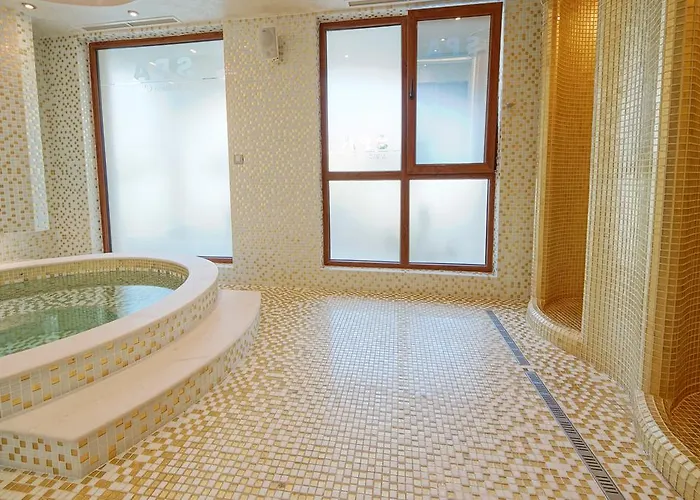 Harmony - Monte Carlo 4*